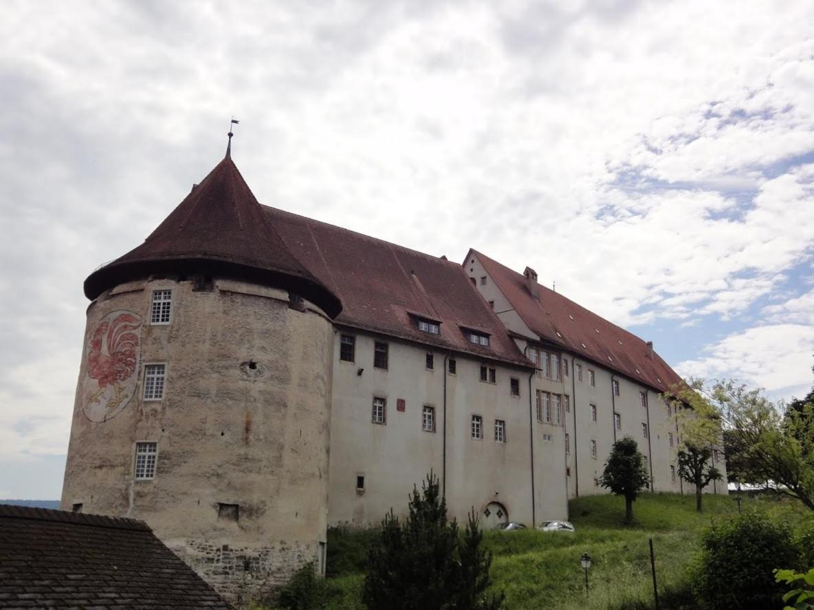 Vivez Un Conte De Fee Dans La Piece Ronde D'Une Tour Medievale Porrentruy Bagian luar foto