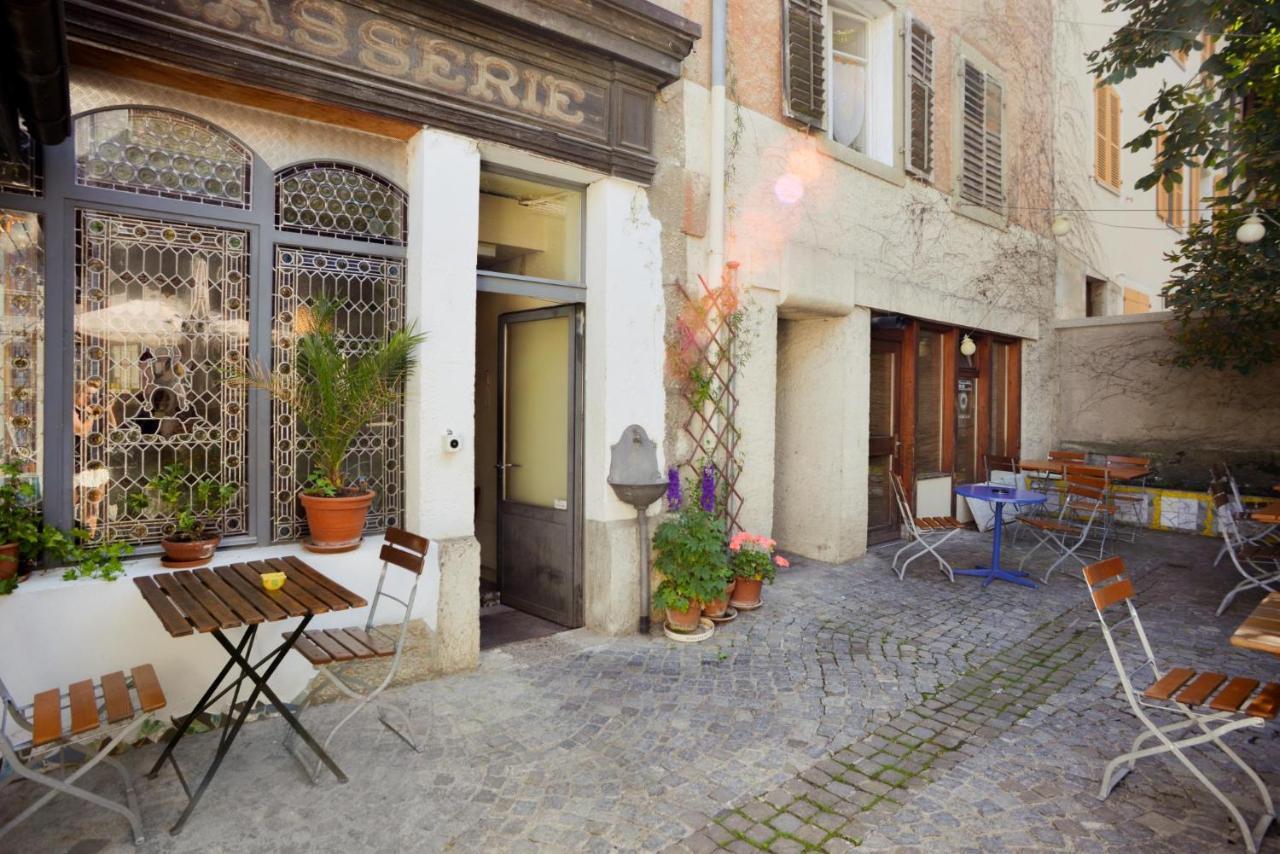 Vivez Un Conte De Fee Dans La Piece Ronde D'Une Tour Medievale Porrentruy Bagian luar foto
